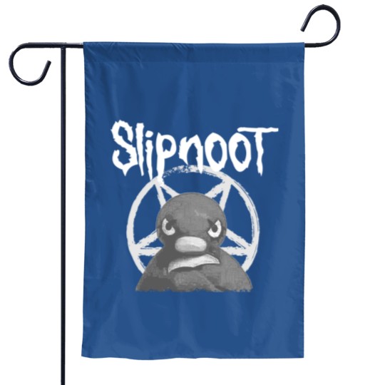Discover Slipnoot Pingu White Print | Essential Garden Flags