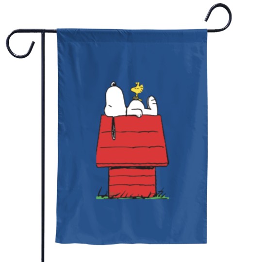 Discover Snoopy Dance Garden Flag