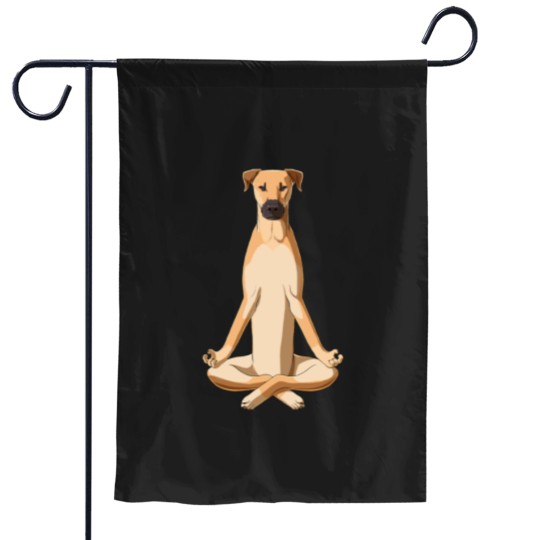 Discover Black Mouth Cur Dog meditate Garden Flags