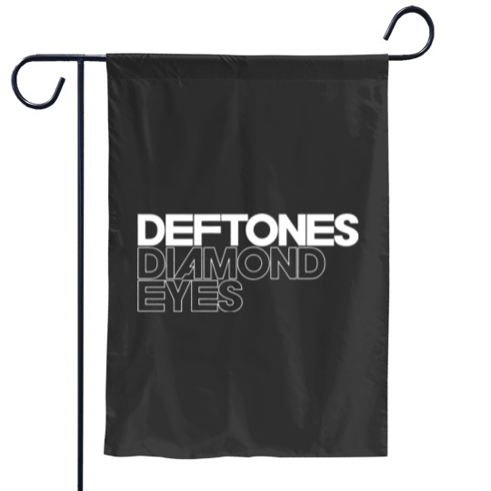 Discover Deftone Diamond Eyes Garden Flags