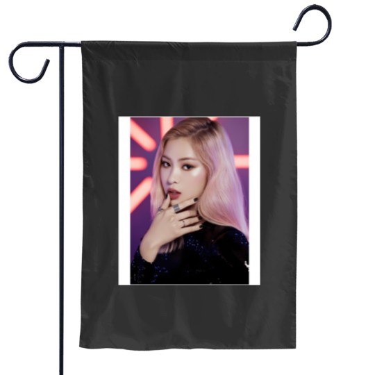 Discover Itzy Ryujin Happy Fisherman Garden Flags