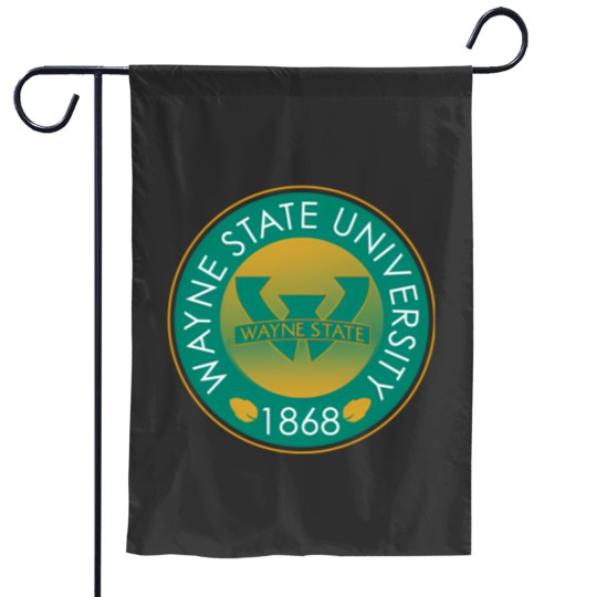 Discover Wayne State University Garden Flags