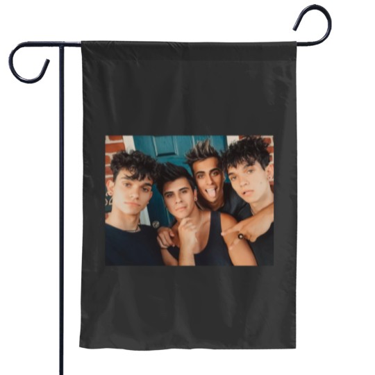 Discover Dobre Brothers (2) Garden Flags