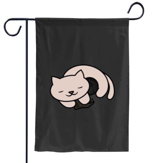 Discover Solas the Cat Classic Garden Flags