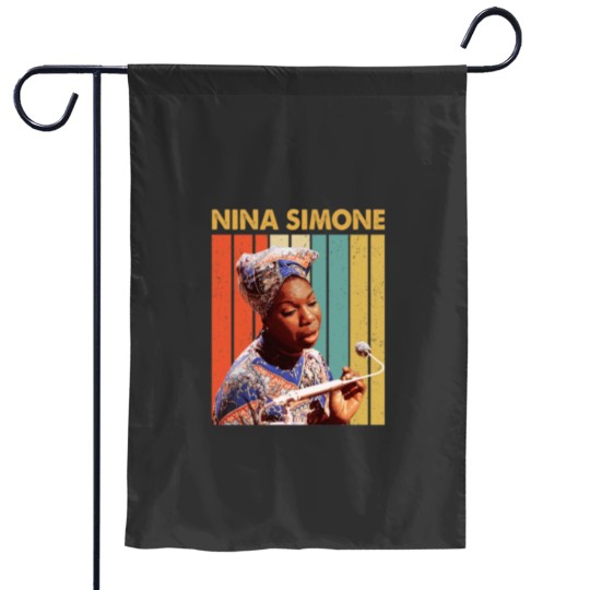 Discover Vintages Nina Black Simone Essential Garden Flags