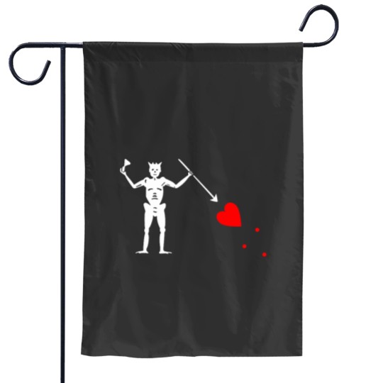 Discover Blackbeard Pirate Garden Flag