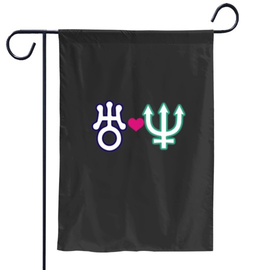 Discover Subtle Anime Couple Essential Garden Flags