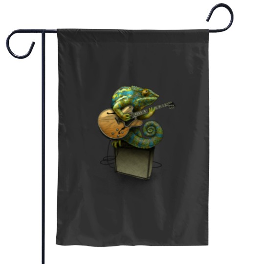 Discover Chameleon Plays the Blues... plus a few other colors Garden Flags