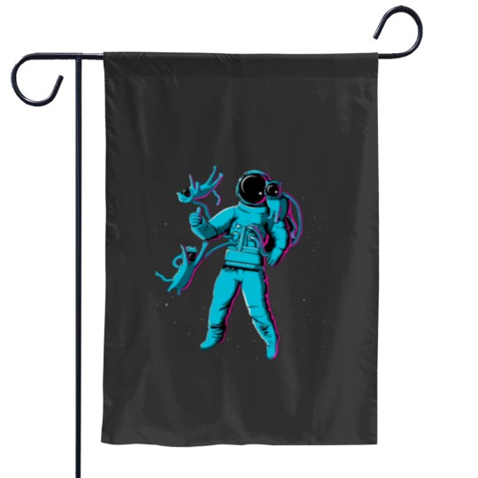 Discover Astronaut and cats Garden Flags
