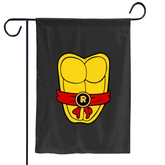 Discover Raphael Essential Garden Flags