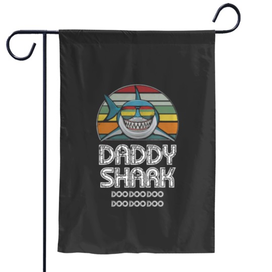 Discover Daddy Shark Retro - For Dark Print Garden Flags