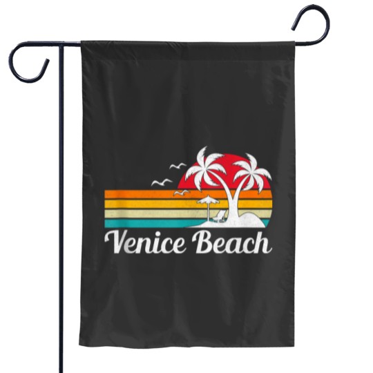 Discover summer vacation palm tree calinia venice beach Garden Flags