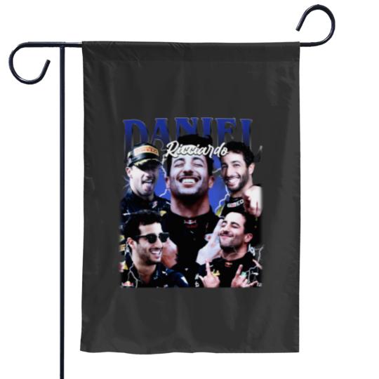 Discover Daniel Ricciardo Vintage Garden Flags, Gift For Woman and Man Unisex Garden Flags