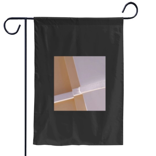 Discover Wall Garden Flags