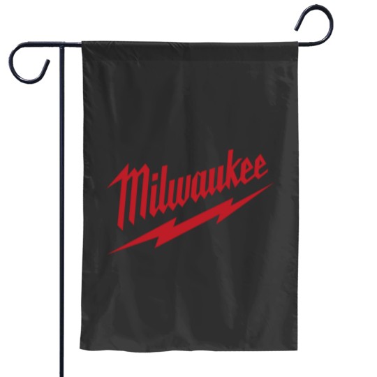 Discover MilwaukE Garden Flags