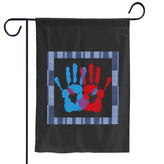 Discover PALM Garden Flags