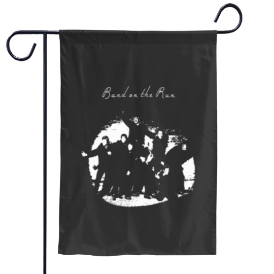 Discover Band On The Run Album Cover Essential Garden Flags