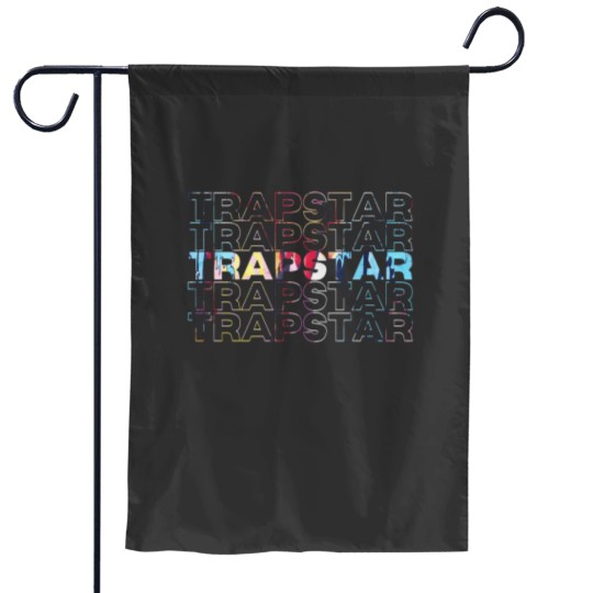 Discover Trapstar Essential Garden Flags