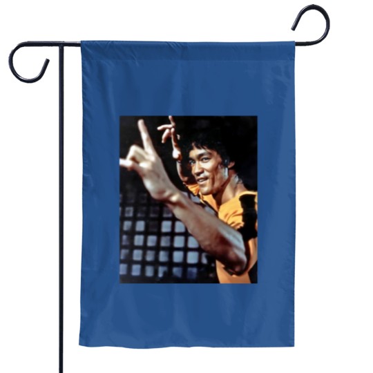 Discover Bruce Lee Pose Garden Flags