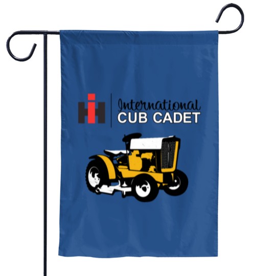 Discover International Cub Cadet Original Garden Flags