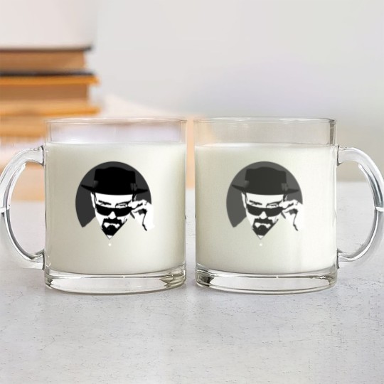 Discover Heisenberg in his hat - Breaking Bad - Glass Mugs
