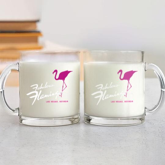 Discover flamingo hotel casino las vegas retro vintage t Glass Mugs