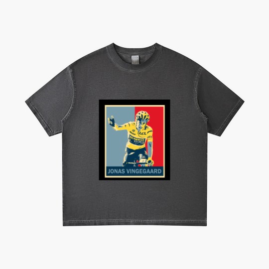Discover jonas vingegaard Gradient T Shirts