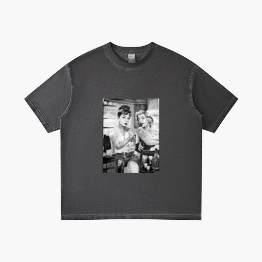 Discover Marilyn Monroe and Audrey Hepburn vintage design Gradient T Shirts