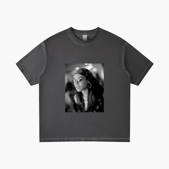 Discover Aaliyah Gradient T Shirts, Vintage Aaliyah Gradient T Shirts, Aaliyah retro music Gradient T Shirts