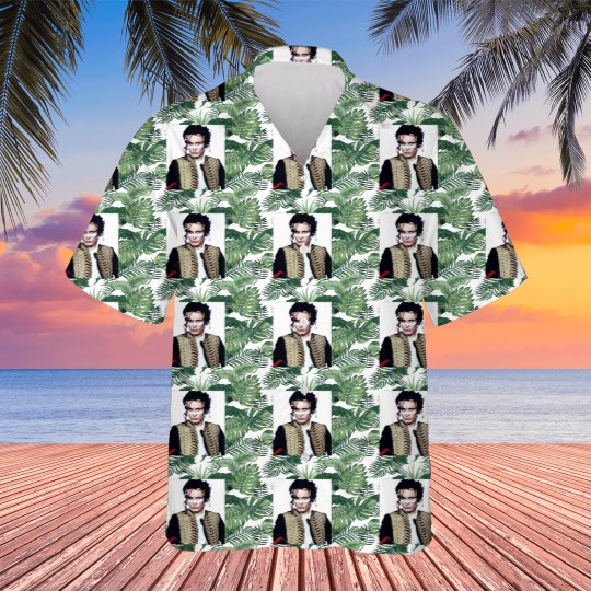 Discover plays his greatest hits Essential Hawaiians