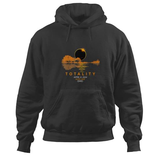 Discover avon lake, ohio total solar eclipse 2024 guitar Hoodies