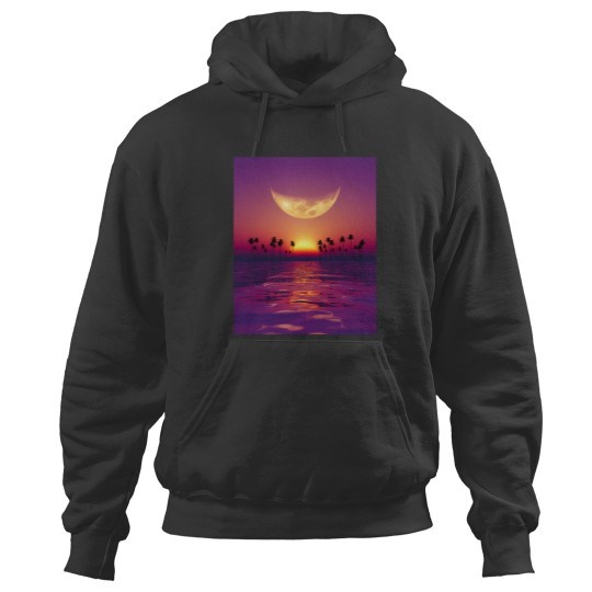 Discover big moon  georgia okeeffe pink moon over water140 Hoodies