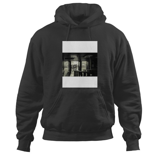 Discover The Back of The Boat Baseball ¾ Sleeve(1) Hoodies