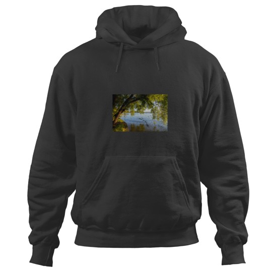 Discover Lake Mulwala, Yarrawonga, Victoria Mulwala, NSW, Australia (5) Hoodies
