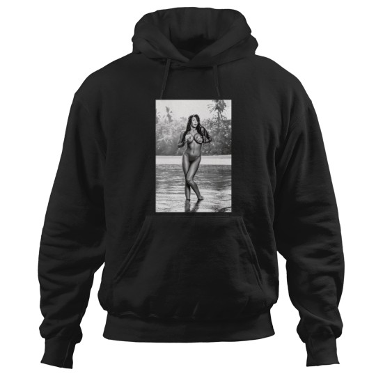 Discover Sexy Madison Ivy In Black And White Hoodies
