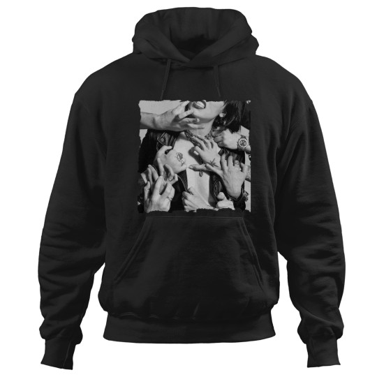 Discover Halestorm_s Vicious Women_s Short Sleeves Tee Black Hoodies