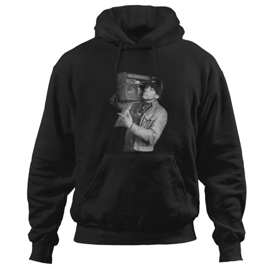 Discover Retro Ll Cool J Radio Photo Generic Hoodies