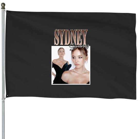 Discover Sydney Sweeney classique House Flags