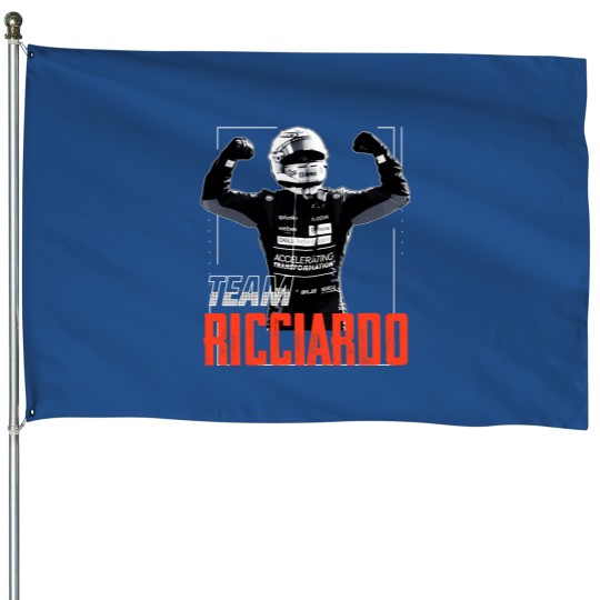 Discover Ricciardo Helmet House Flags