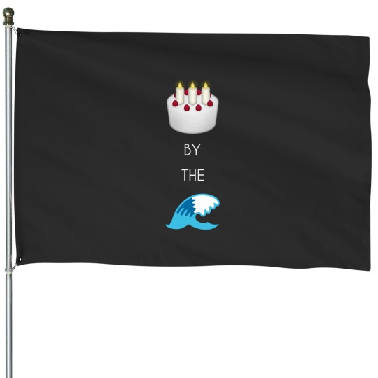 Discover Cake By The Ocean Essential House Flags