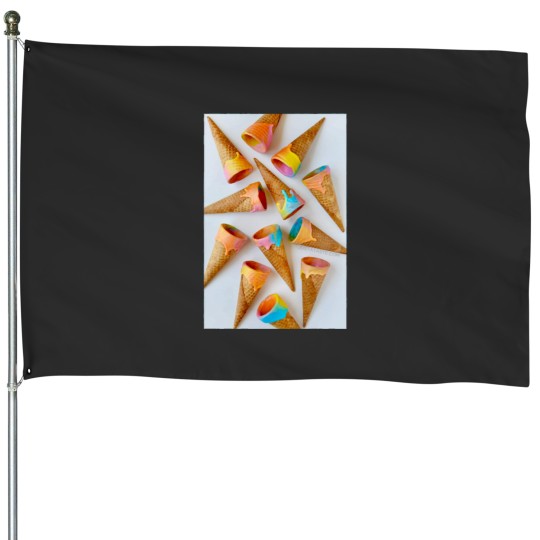 Discover McCreamy Active(24) House Flags
