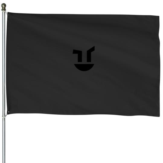 Discover Hank Wimbleton's Shirt Madness Combat Premium House Flags