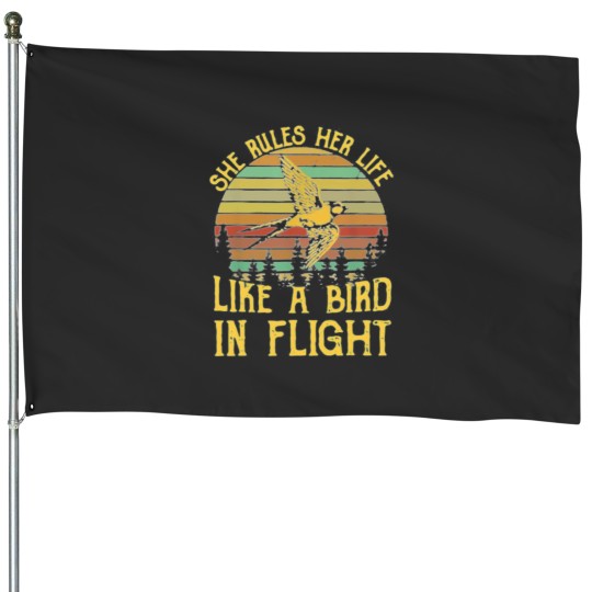Discover Stevie Nicks vintages Rock Bands Stevie-Nicks She Rules Her Life Like A Bird In Flight House Flags