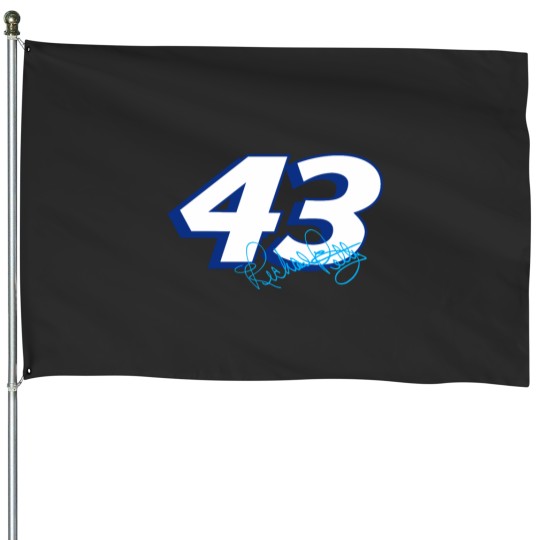 Discover PETTY 43 House Flags
