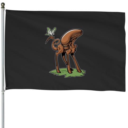 Discover HP Essential T-Shirt House Flags