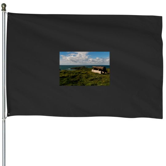 Discover Rusty Cannon House Flags