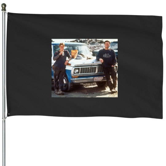Discover You'll Make It Back Eventually Classic T-Shirt House Flags