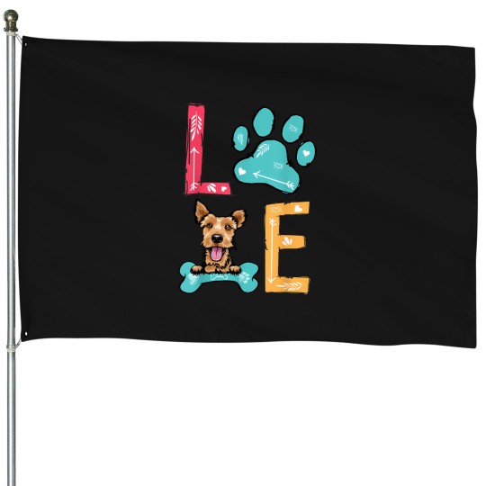 Discover Love My Welsh Terrier Dog Lover T-Shirt House Flags
