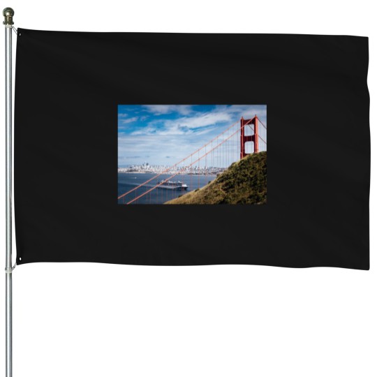 Discover aGolden Staate House Flags