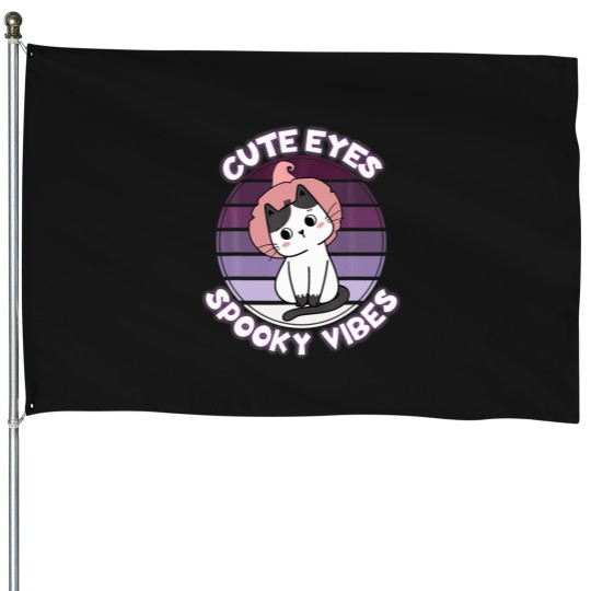 Discover Funny Cute Eyes Spooky Vibes Kawaii Cat Halloween Costume   T-Shirt House Flags